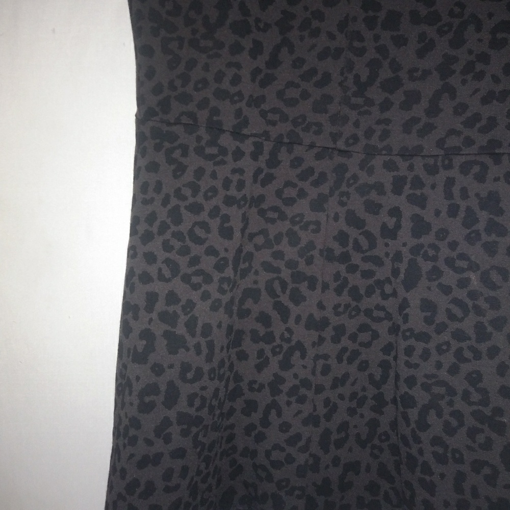 TORRID 3X Black Brown Sweetheart Peplum Top - Picture 2 of 4